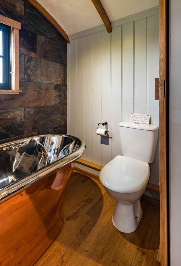 Monkwood Shepherds Hut - Ockeridge Rural Retreats Worcester Eksteriør billede
